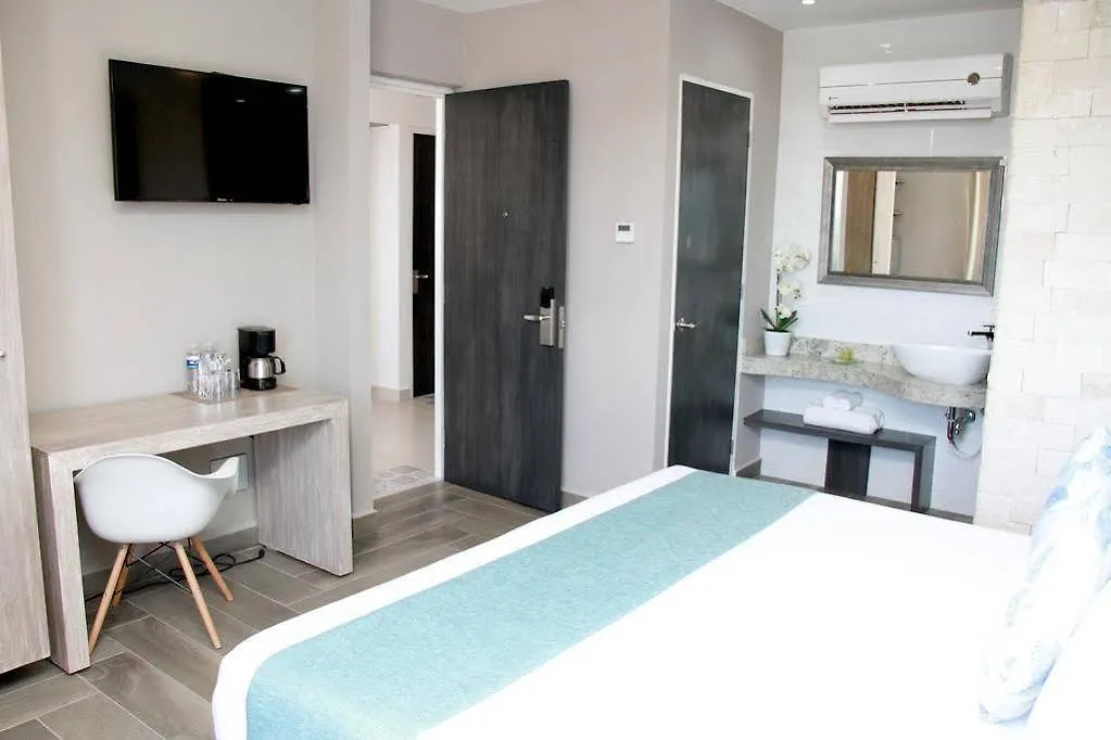 Illusion Xpress I Attraction Hotel Deluxe Playa del Carmen